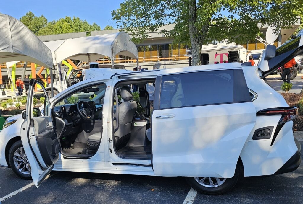Kuva 4. May Mobility aloittaa robottitaksikyytien tarjoamisen Atlantassa yhdessä Lyftin kanssa.