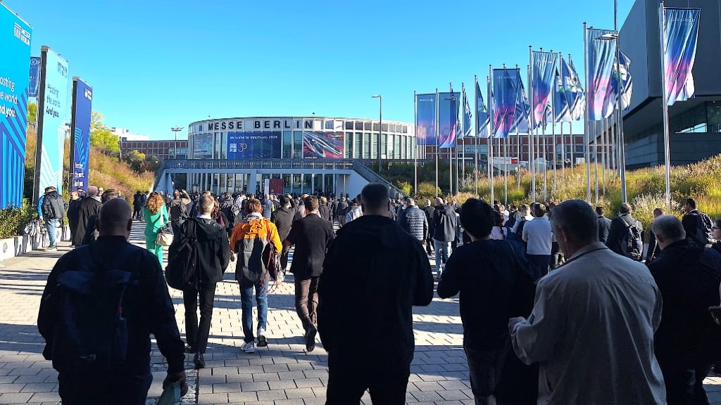 InnoTrans-Berlin-2026-crowd